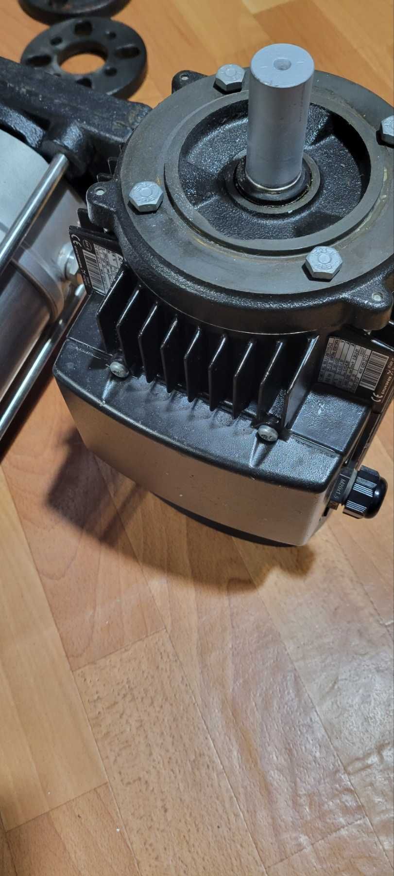 Насос Grundfos CRN 5-11