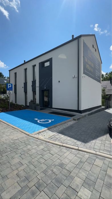 Współpraca B2B, umowa lub wynajem stanowiska lub stanowisk