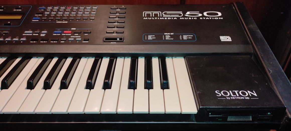 Keyboard Solton MS-50 Ketron