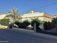 Casa Senhorial, situado na rua de Mourão, 37 em Reguengos de Monsaraz.