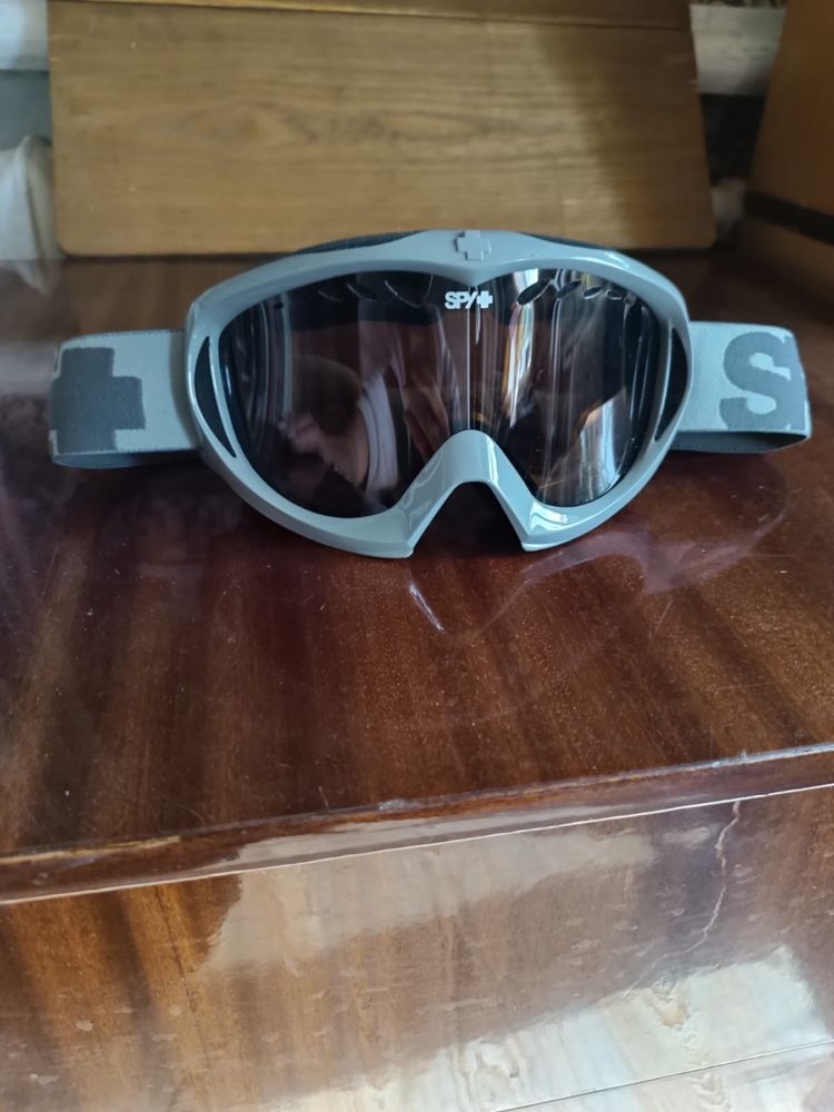 Продам лыжный шлем, очки и баф