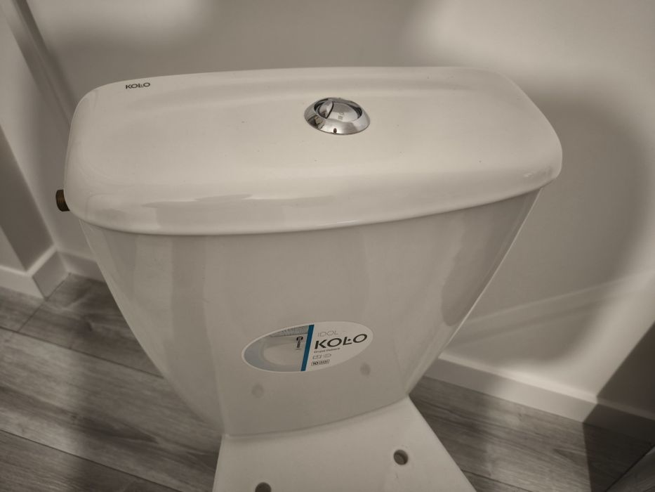 WC kompakt Koło Geberit ideał