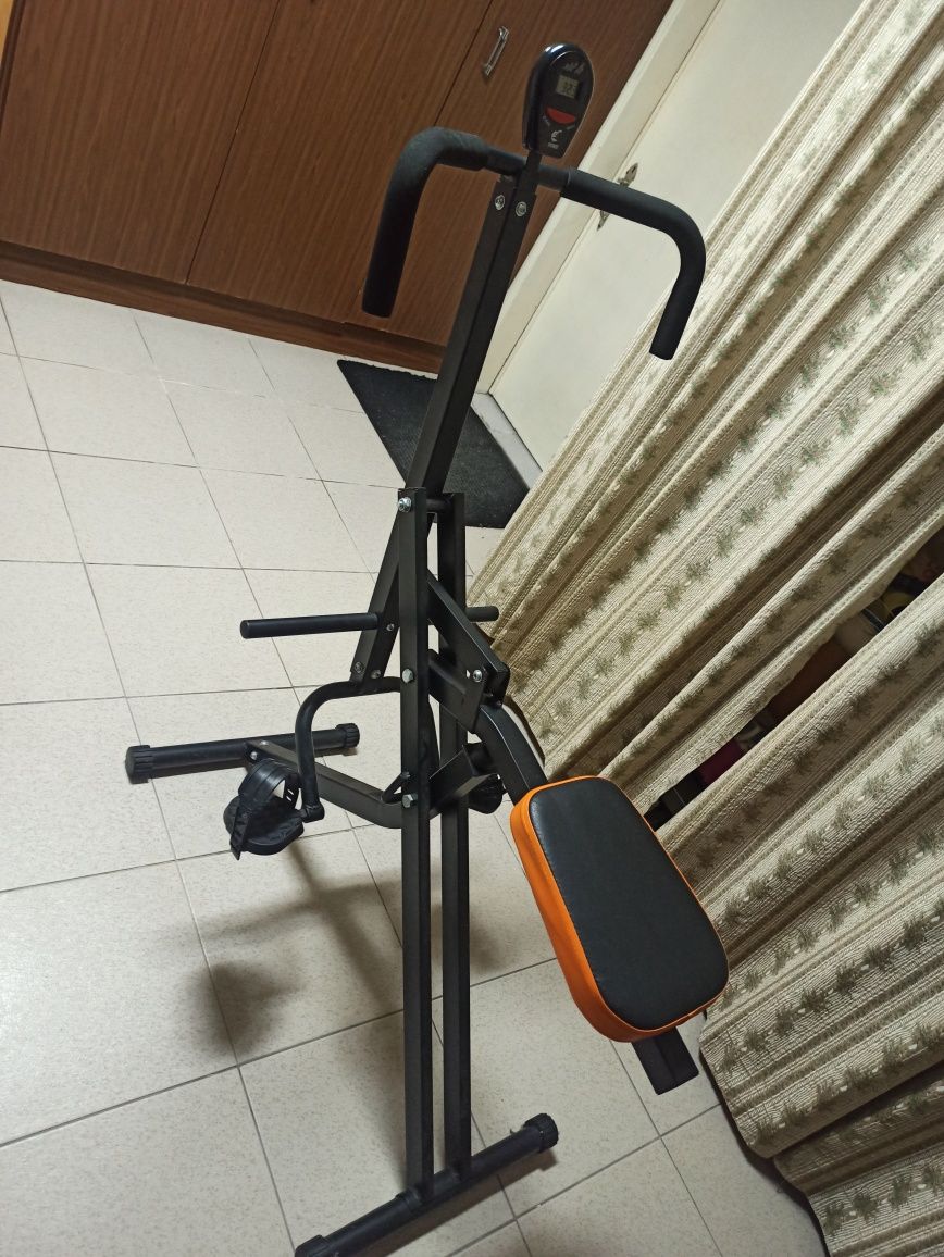 Máquina de exercício