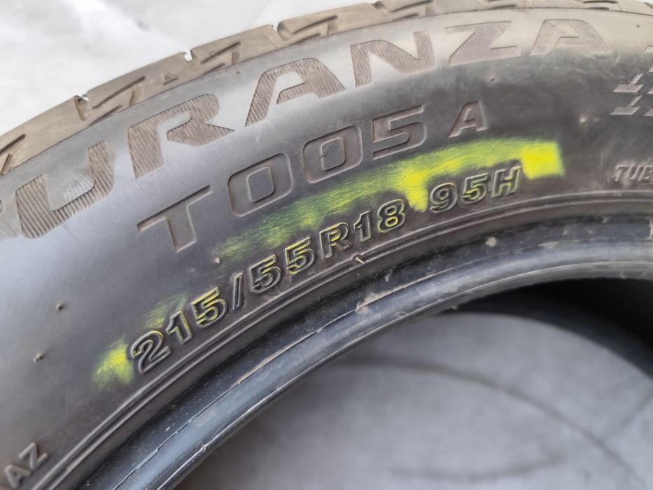 Pneus 215/55r18 Bridgestone Turanza T 005 75% piso