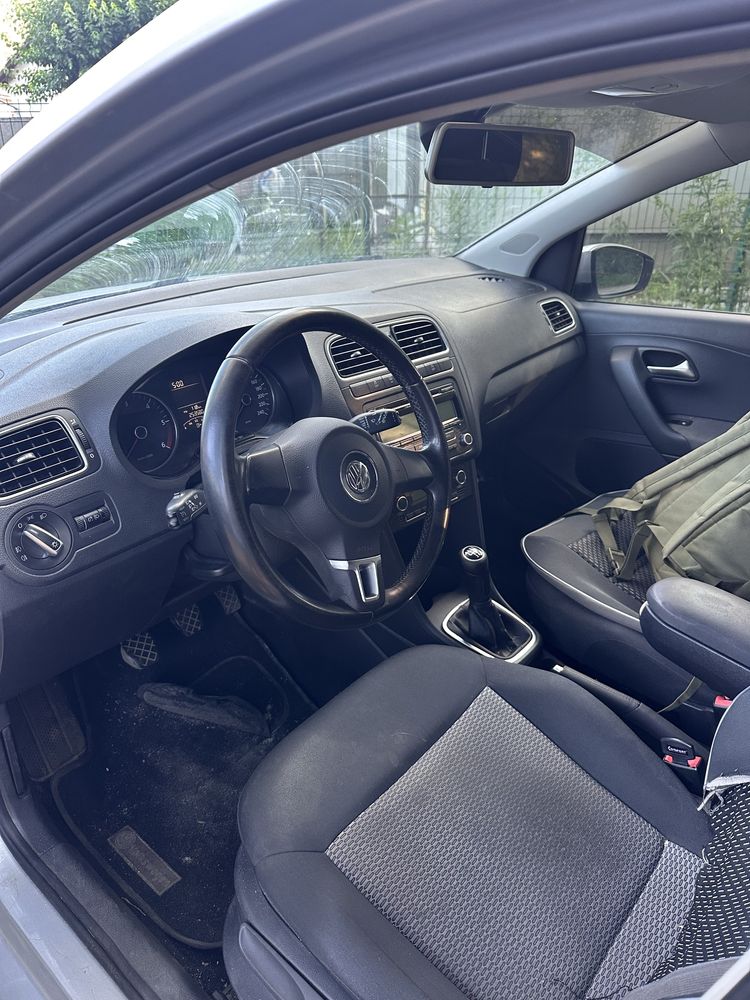 Автомобіль Volkswagen Polo 2011
