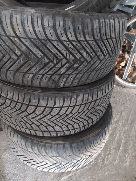 Opony wielosezonowe 225/40 r18
