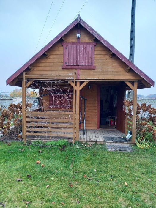 Domek letniskowy, altana: Alan, 4 x 5 m. z antresolą.