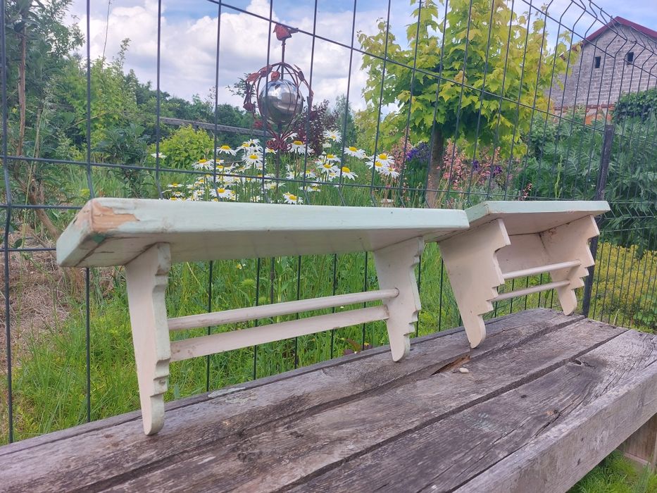 Półka drewniane desing vintage, wiejski styl