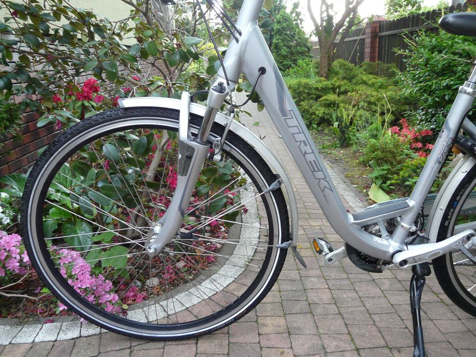 Rower TREK T-700 Navigator holender treking28"/ 45 alum. Deore LX