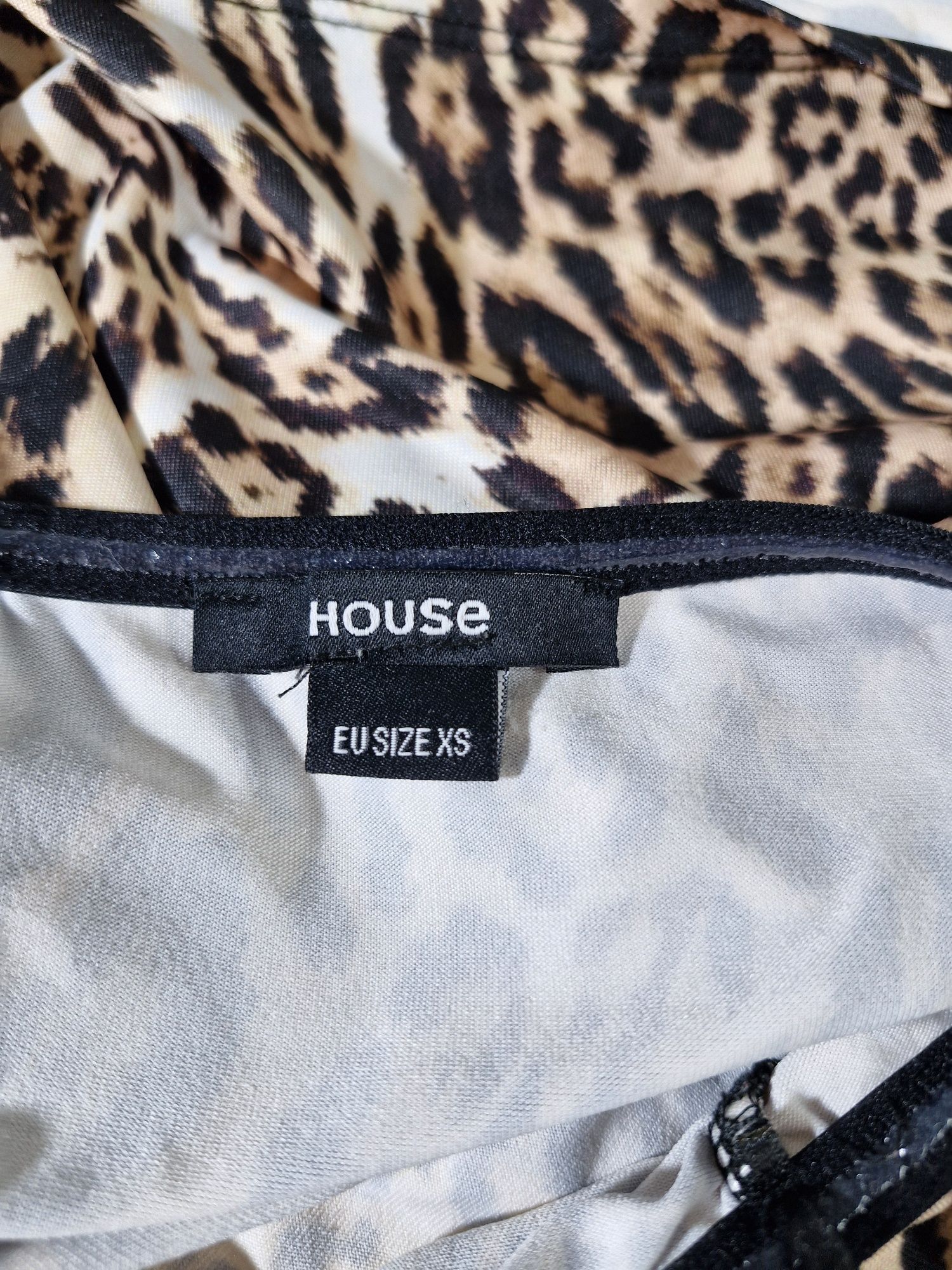 House Zestaw Top i Spodenki w Panterkę Rozmiar XS