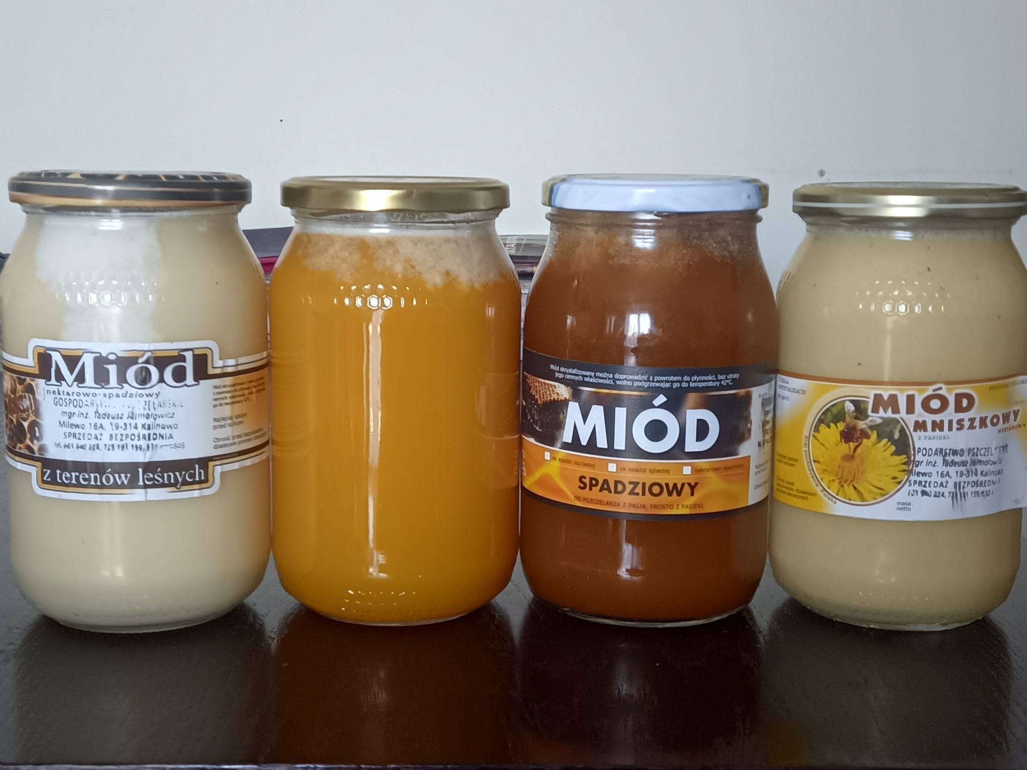 Miód lipowy naturalny z mazurskich terenów zielonych