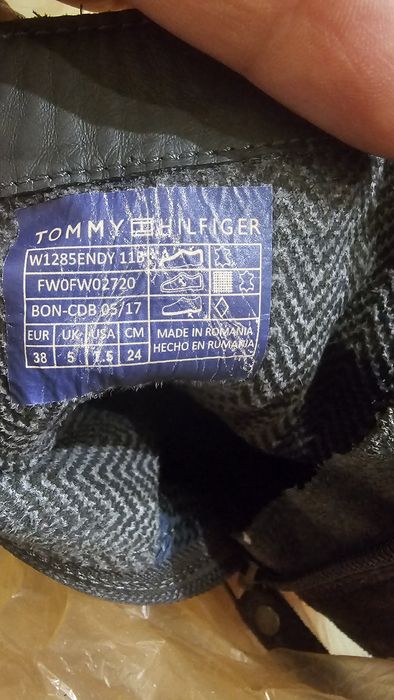 Оригинальные, замшевые ботинки " Tommy Hilfiger "/38.5р.