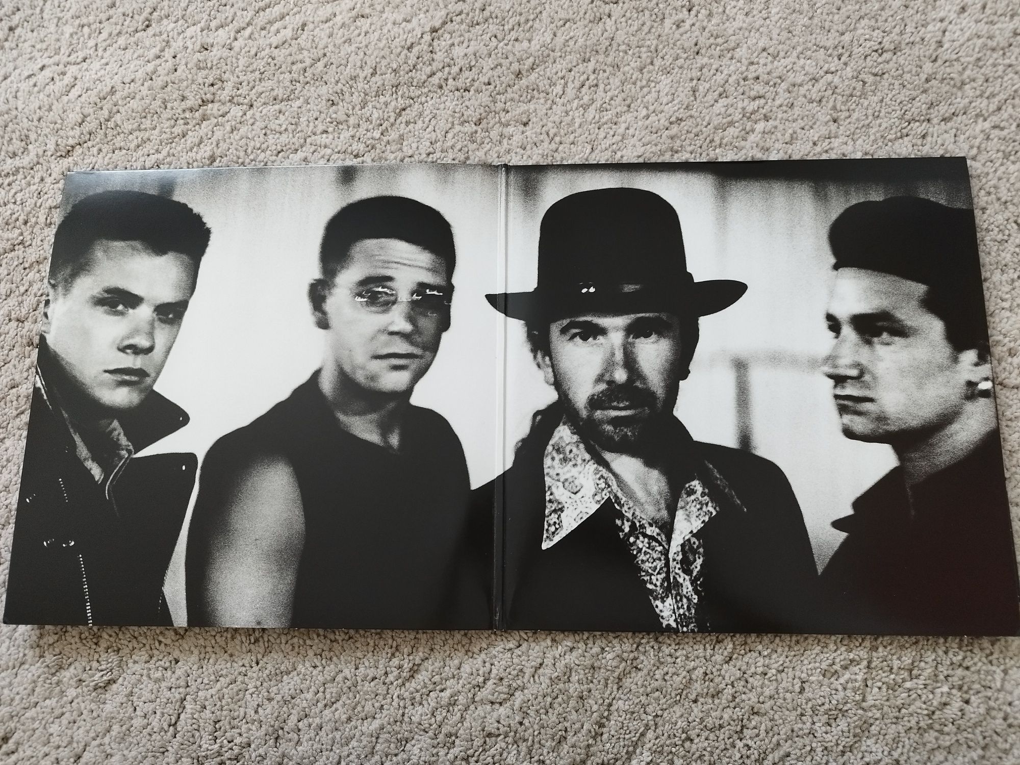 U2 3D - Dance Mixes