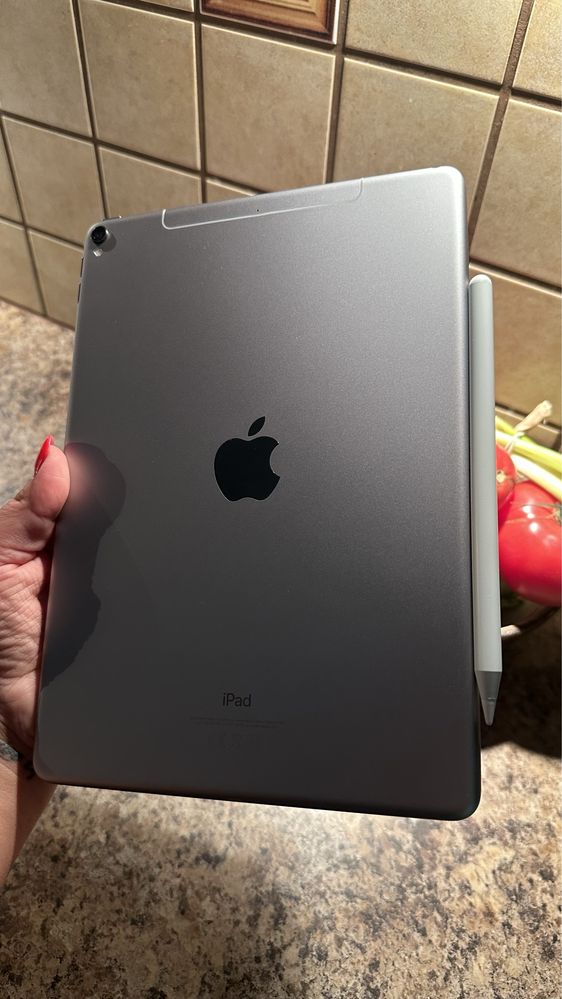 Tablet iPad Apple PRO + NOWY RYSIK - Touch ID - Procreate