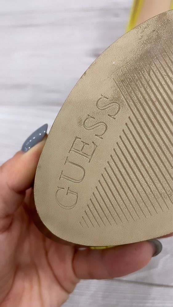 Туфли кожаные guess (лимонные)