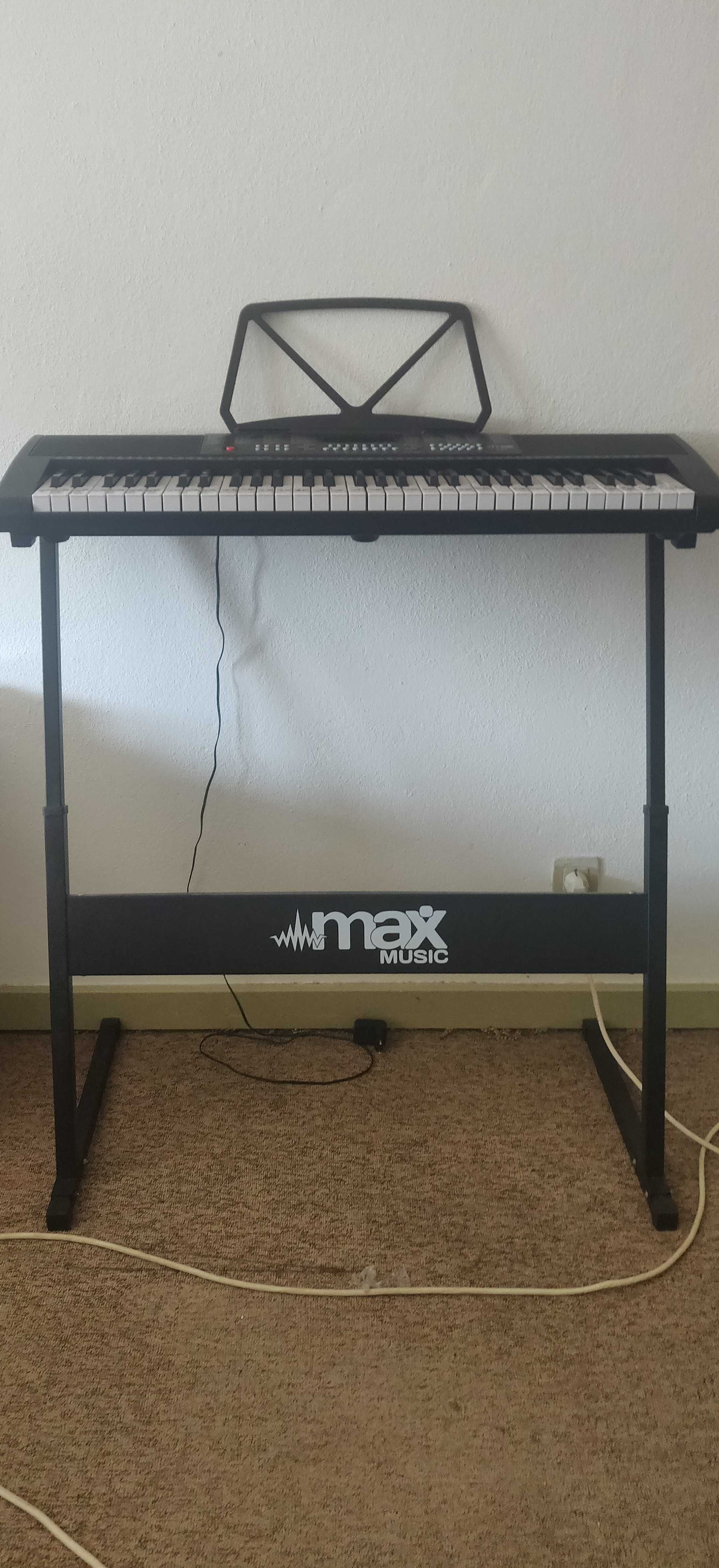 Órgão musical novo
