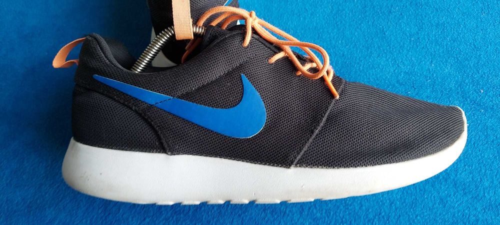 Кросівки Nike Roshe Run Black/Game Royal 511881-041 розмір 44