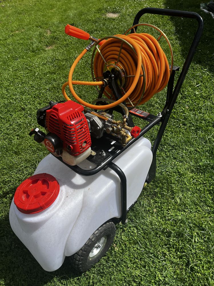Opryskiwacz spalinowy wózkowy - 50L