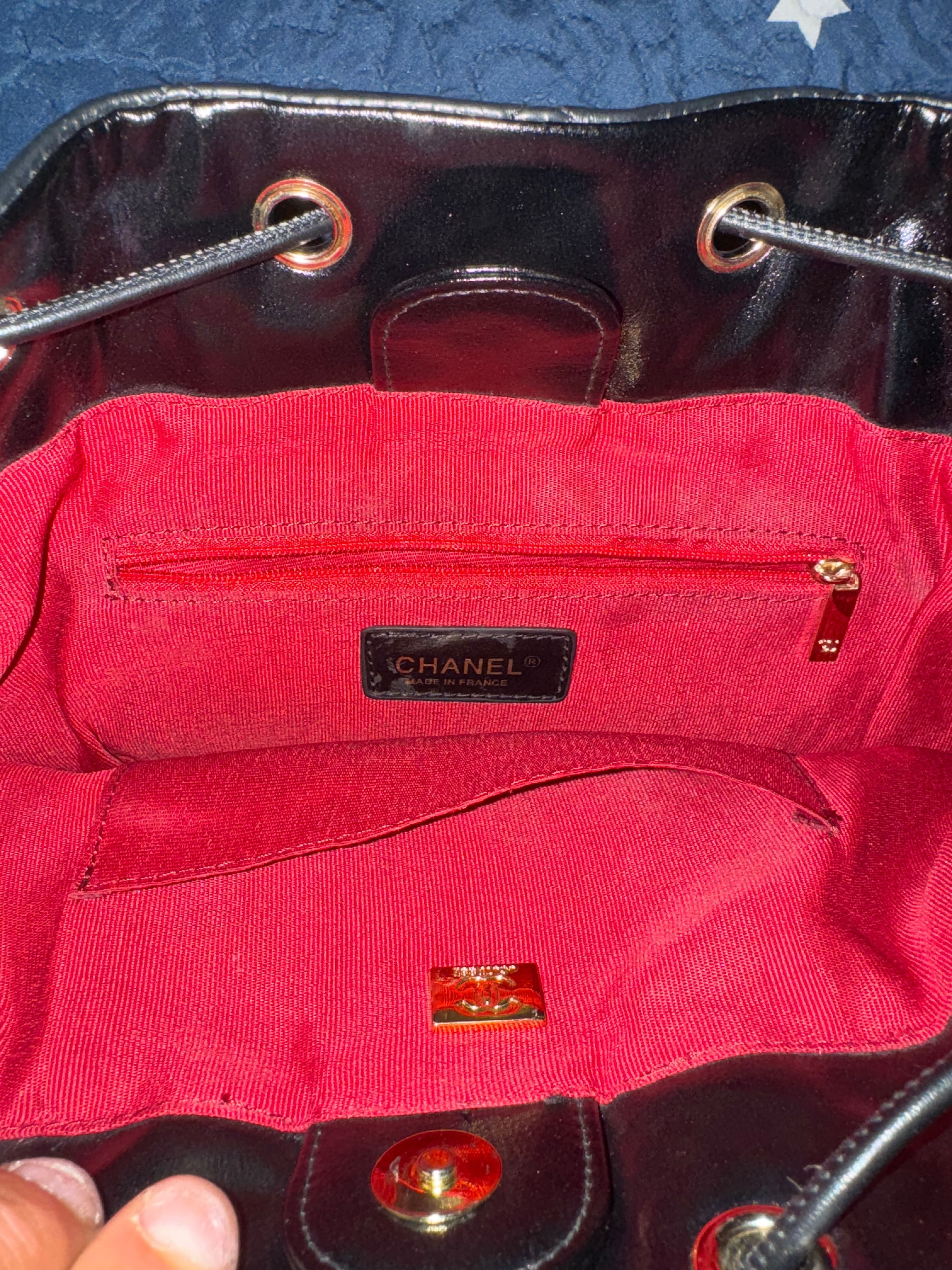 Mochila CHANEL original  como nova usadas 3 vezes