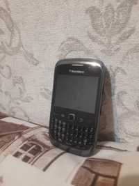 Мобильный телефон Blackberry Curve.