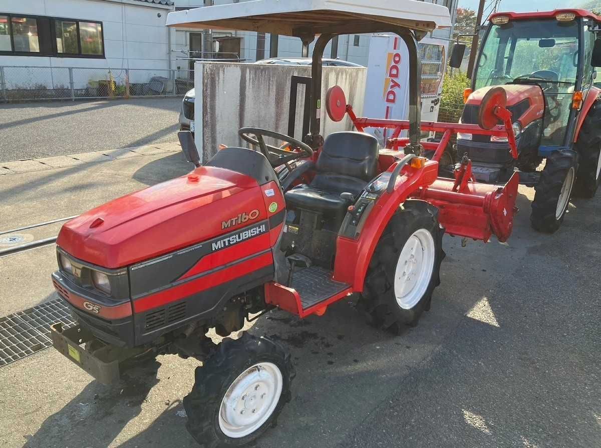 Traktor Mitsubishi MT160D - TUZ, WOM