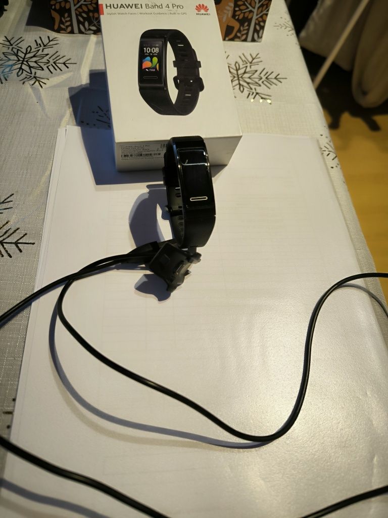 Huawei band 4pro