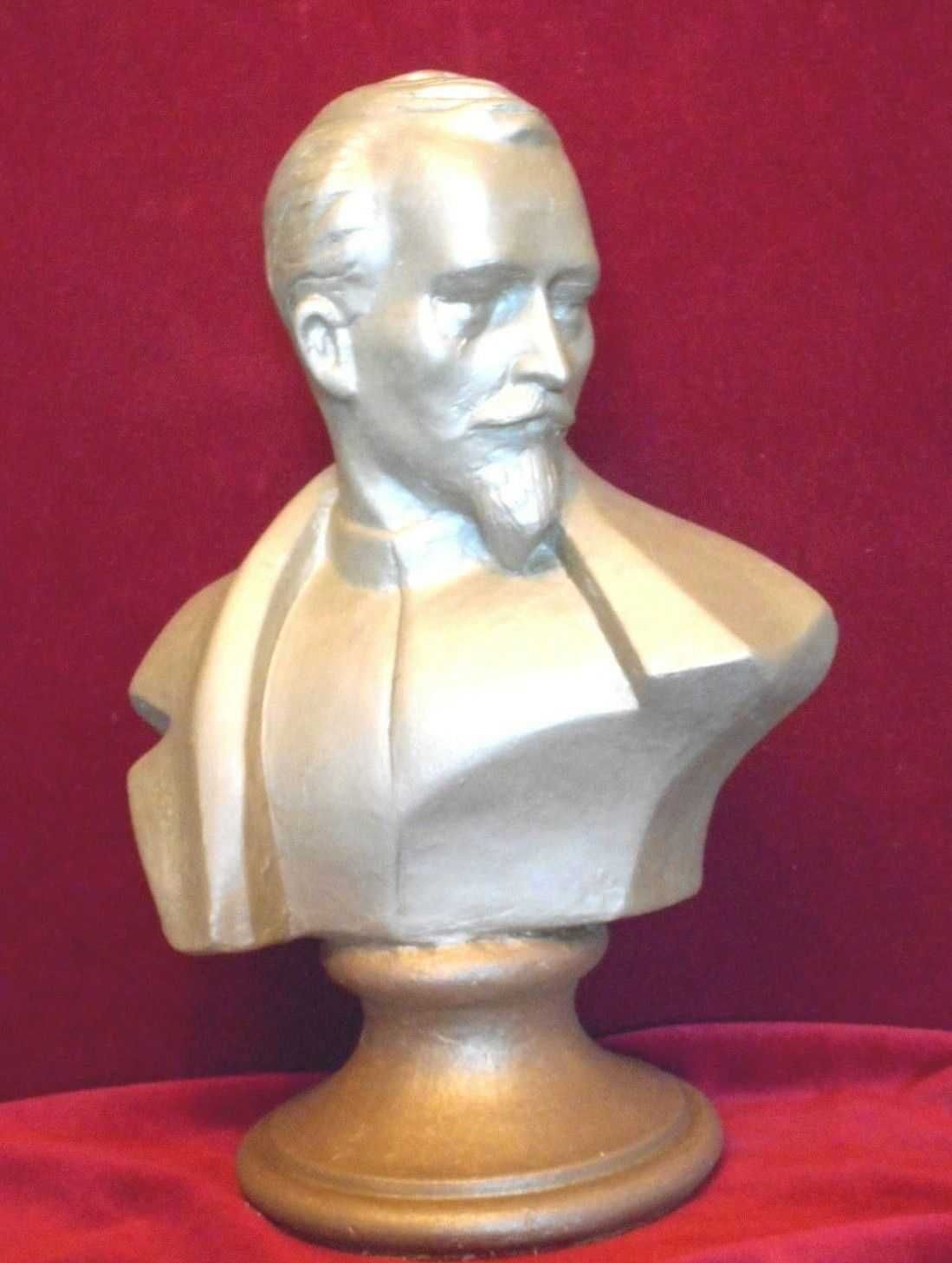 Бюст Маркса, Сталина, Дзержинского