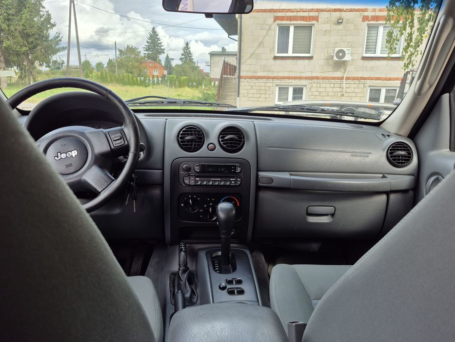 Jeep Luberty 2.8 Diesel !! Automat !! 4x4 !! Zadbany !!