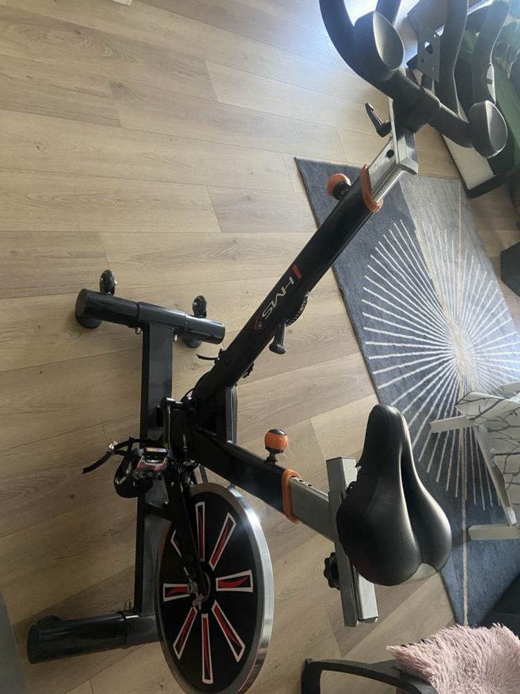 Rowero spiningowy stacjonarny