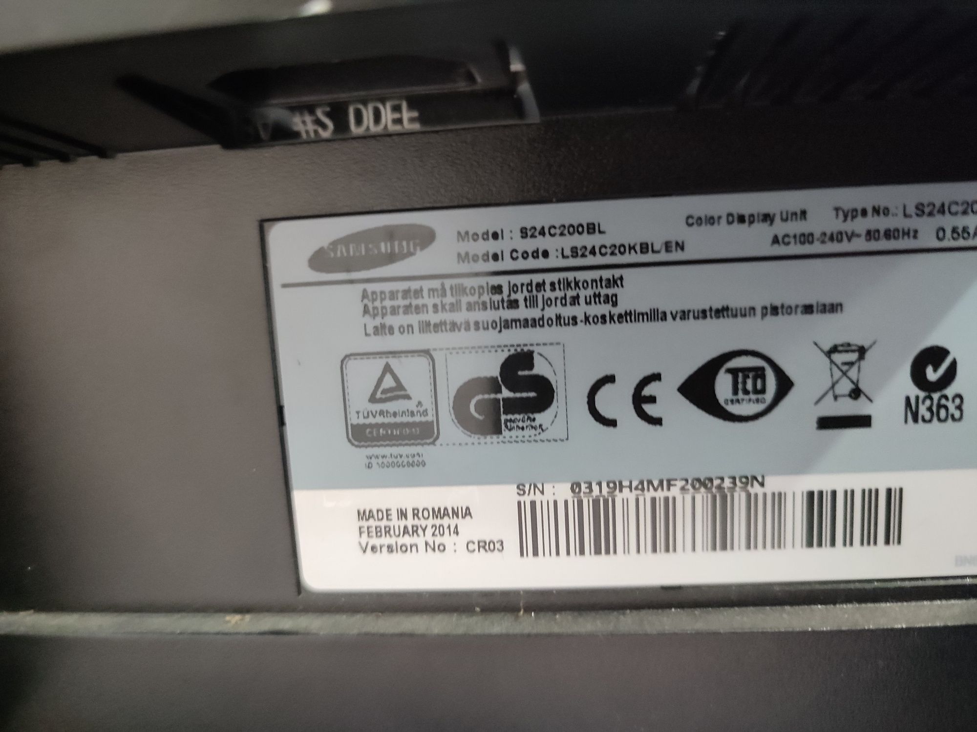 Samsung LS24C20KBL 24 1920x1080 1xVGA 1xDVI в хорошом состоянии
