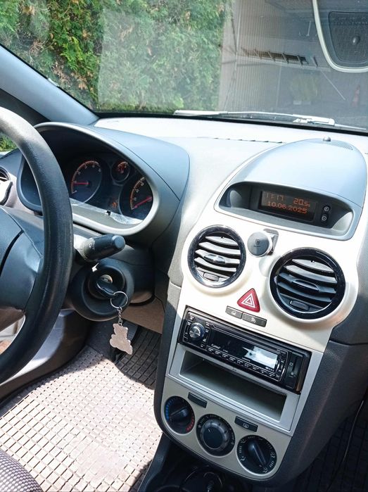 Sprzedam Opla Corsę D 1,0