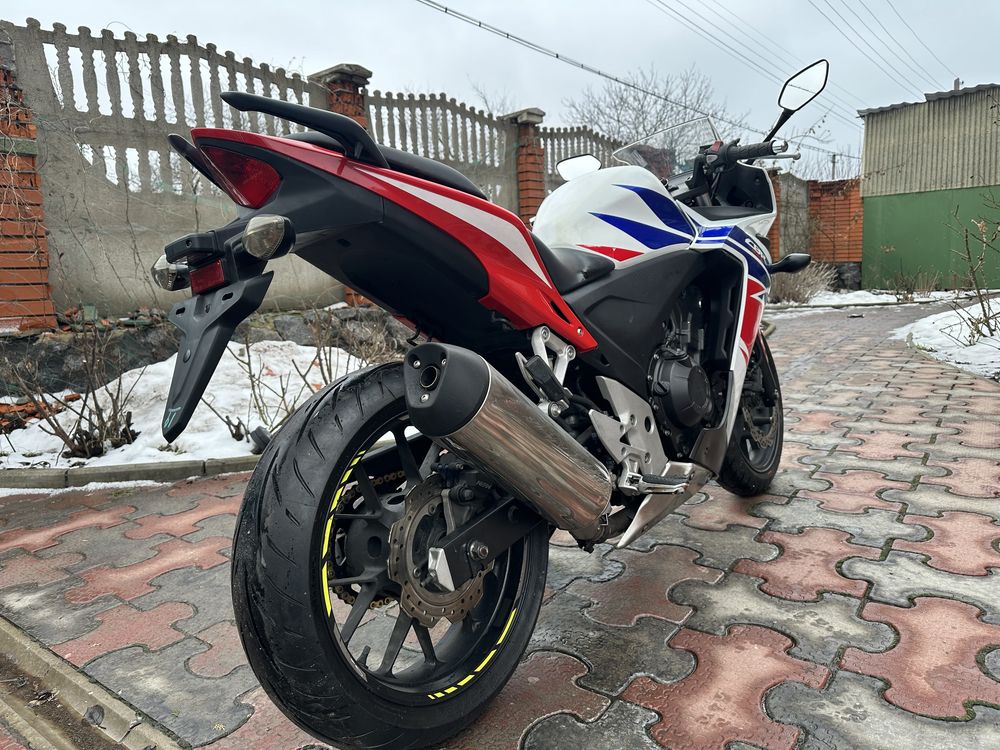 Honda CBR400R розмитнений