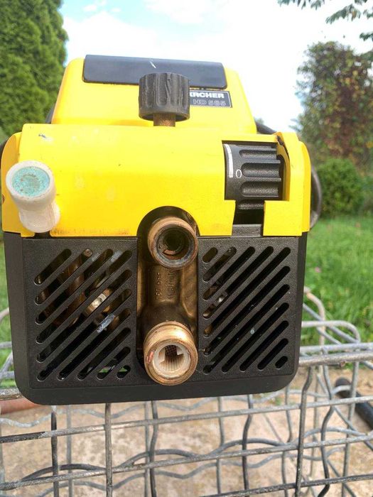 Професійний миючий аппарат Kärcher HD 585