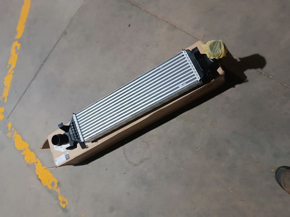 Radiador intercooler - Mercedes W117 / w176  - Original e novo