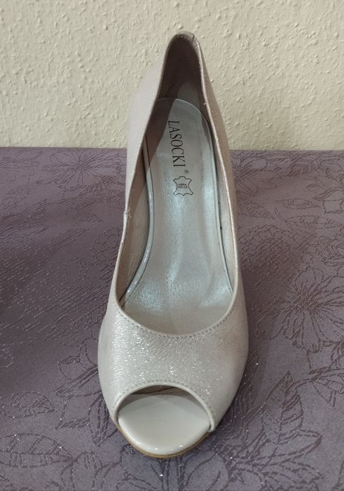 Brokatowe Szpilki Lasocki