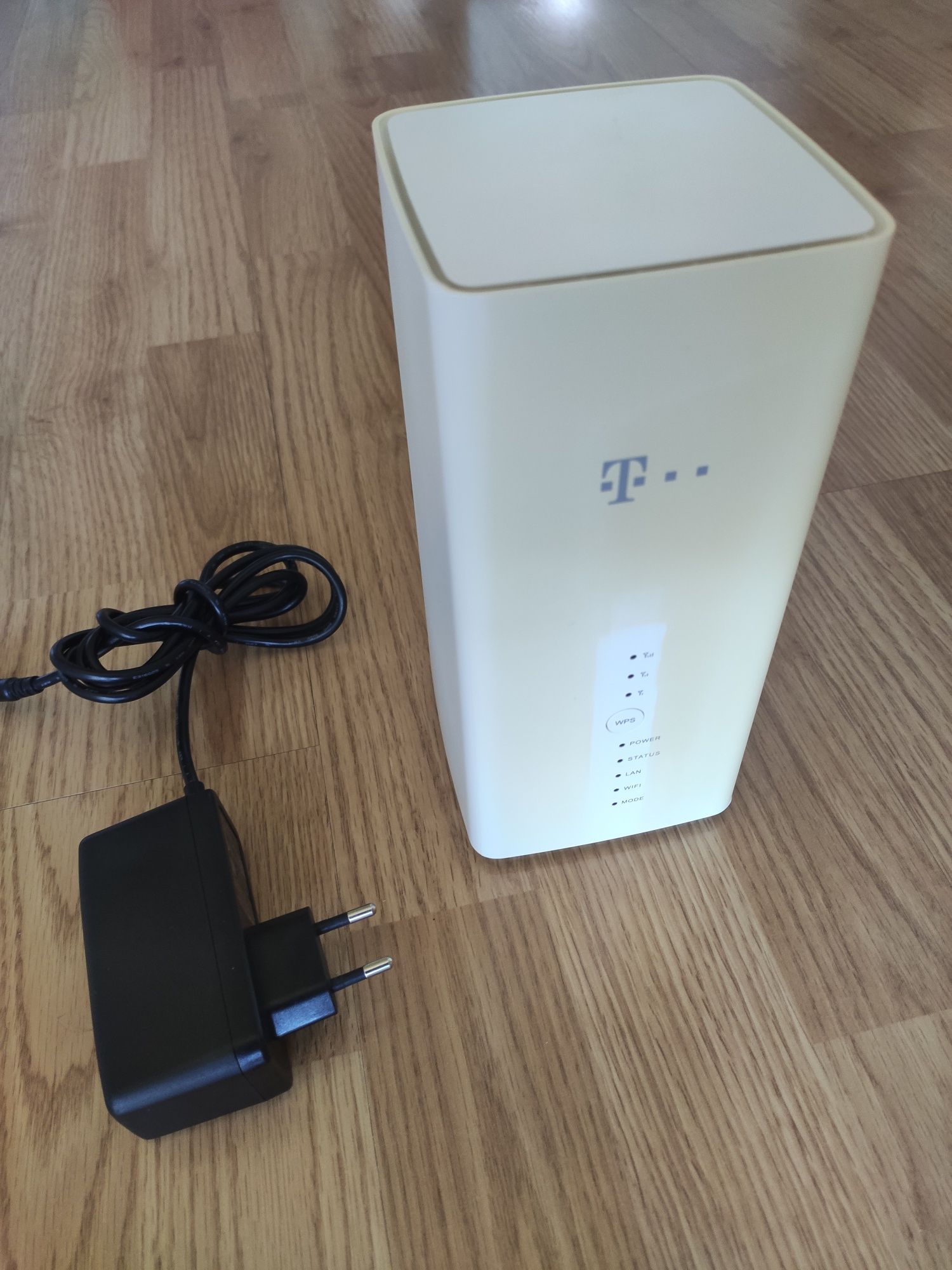 Router 4G Huawei B618s-22d, 2.4 & 5.0 GHz Wi-Fi