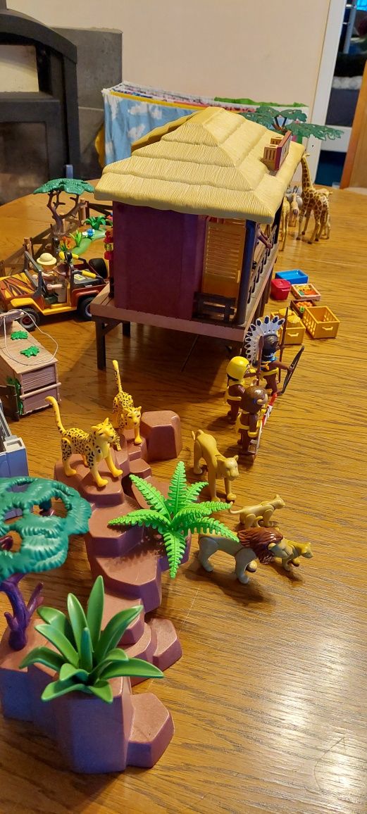 Playmobil domek safari