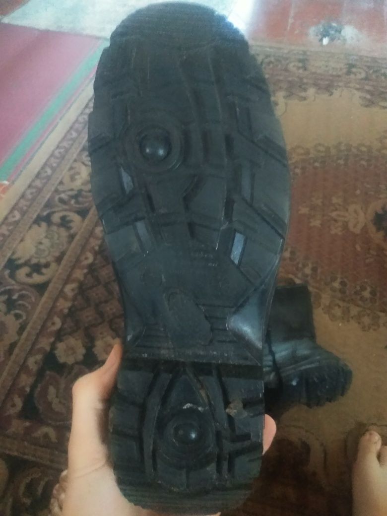Продам шикарные мужские бертсы