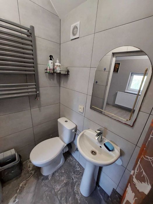 тепле житло подобово з терасою