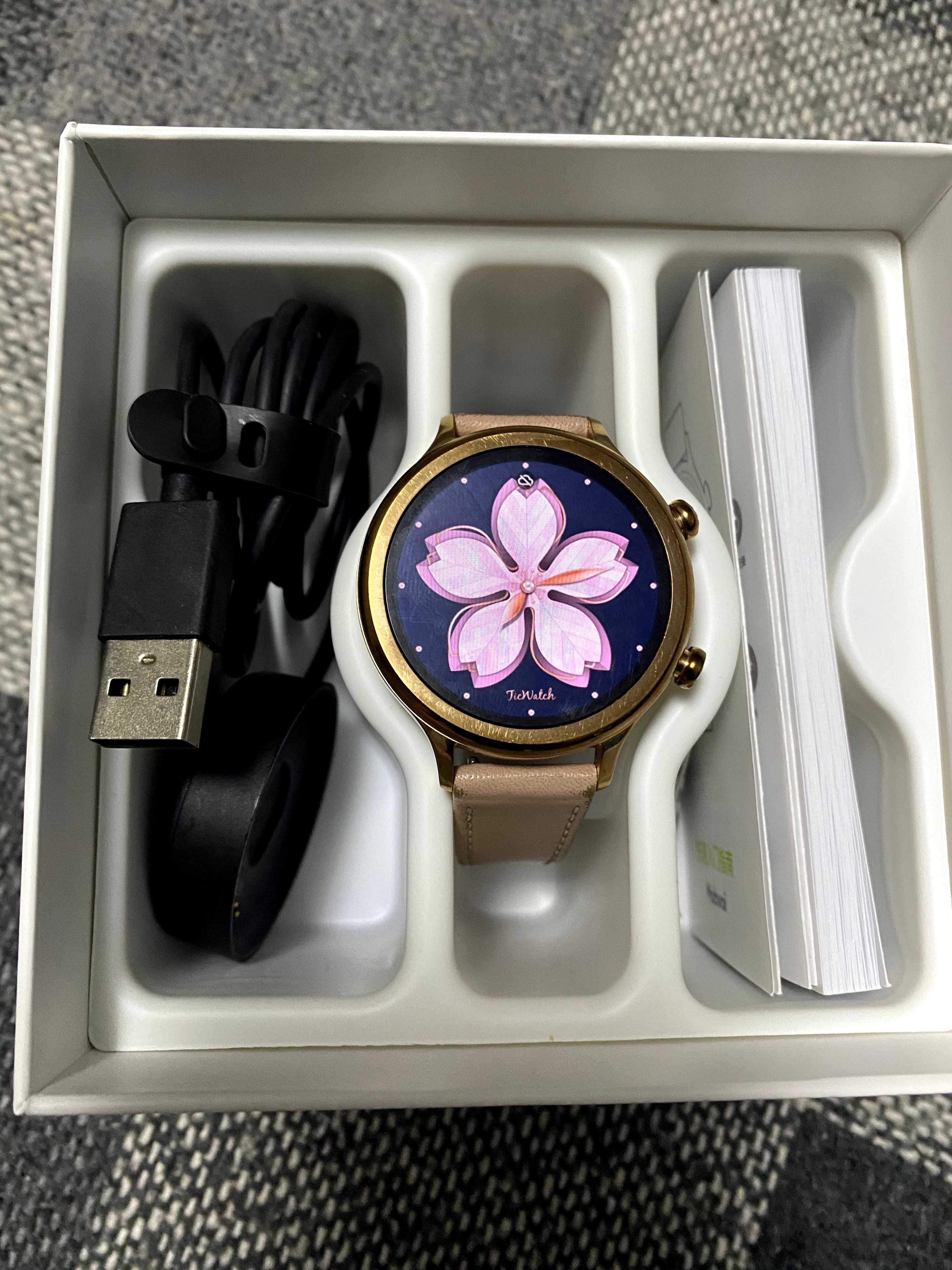 Смарт-годинник Mobvoi Ticwatch C2 Rose Gold з NFC