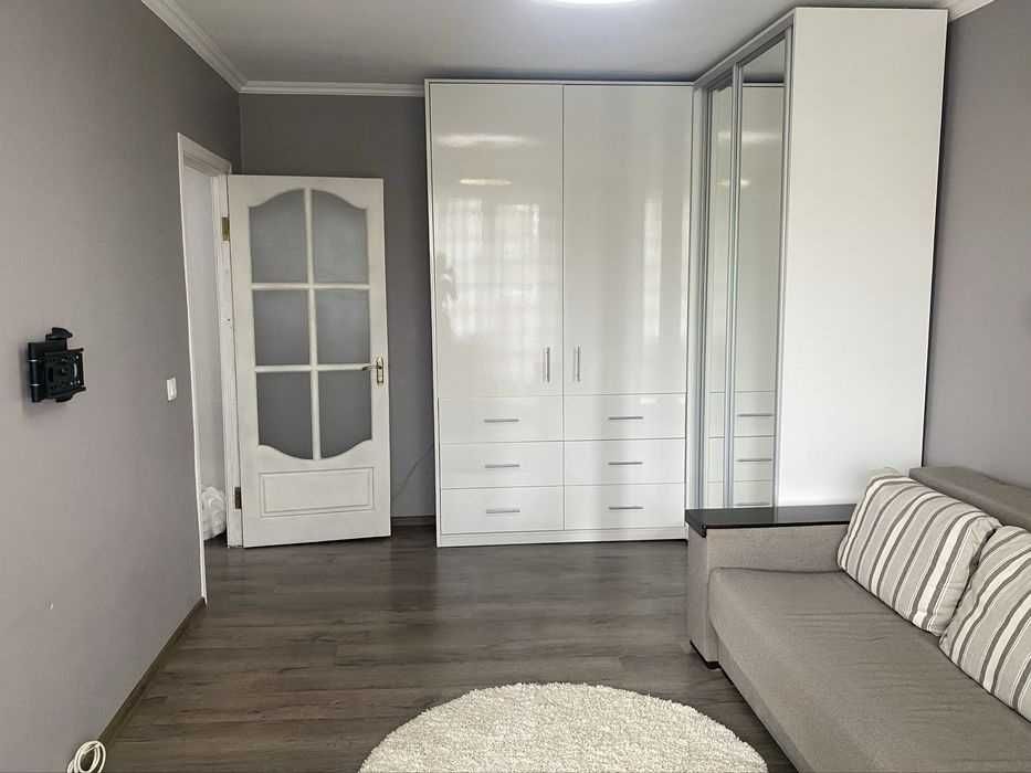Продам 1 комн. кв. метро Салтовская, р-н Урбан-парка, ул. Нескоренних