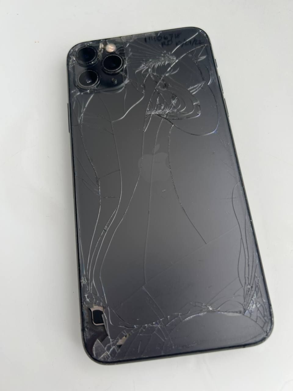 Iphone 11 pro max icloud lock