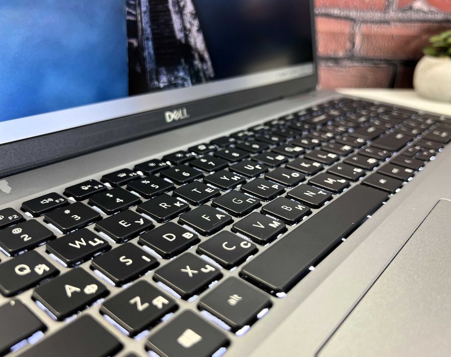 Ноутбук Dell Latitude 5520·i5-1135G7·8GB+SSD256·15"IPS·Гарантія·2021 р