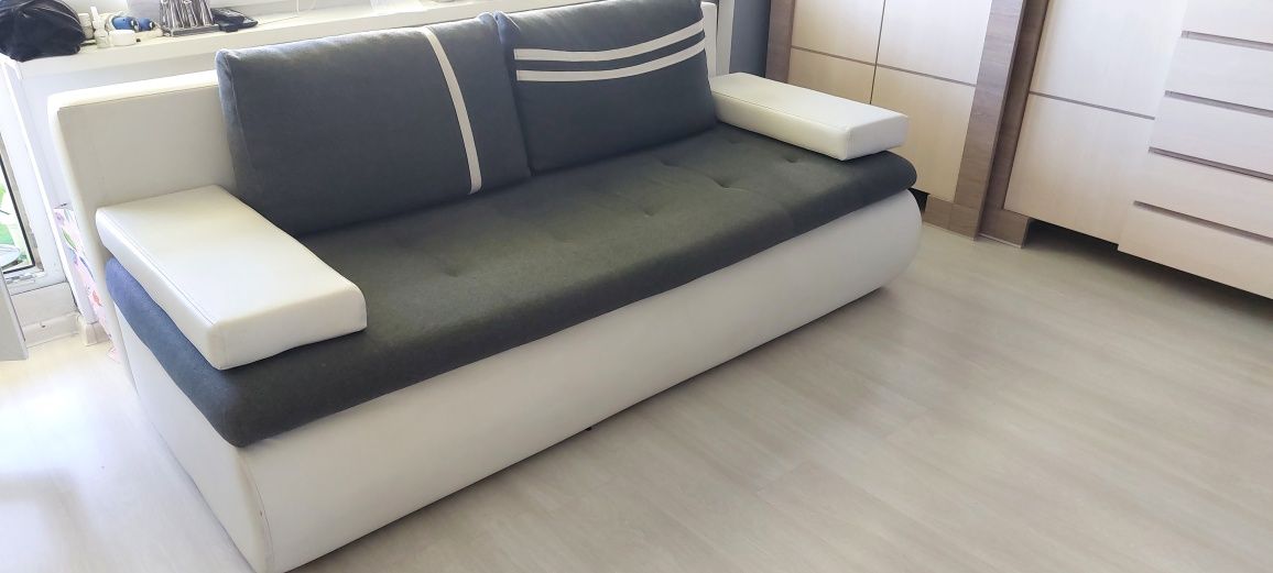Sofa z funkcją spania - skóra ekologiczna