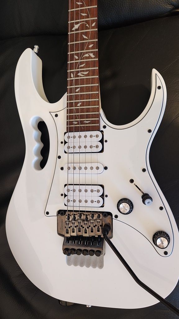 Gitara elektryczna Ibanez Jem Jr