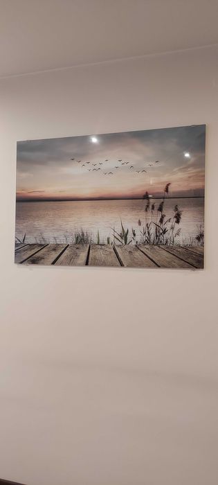 Lacobel ścienny z widokiem