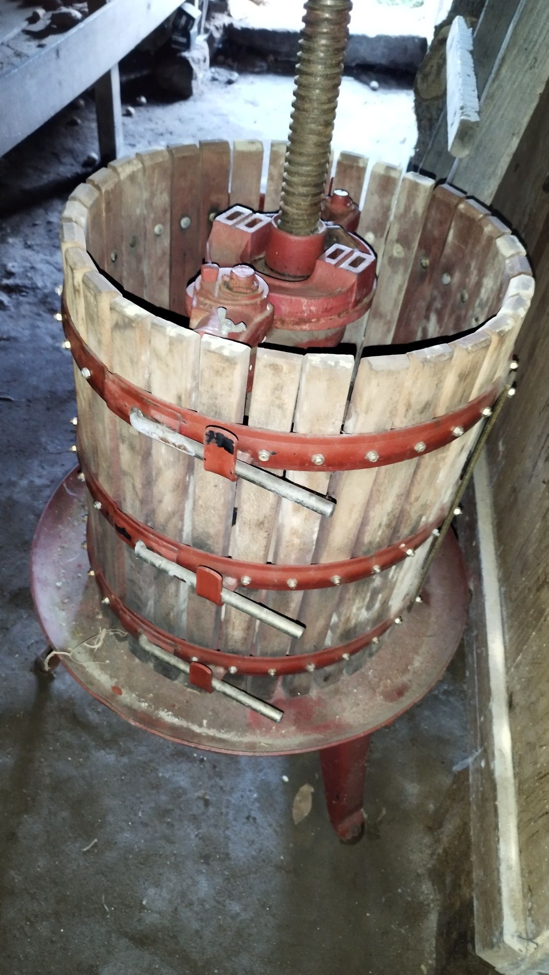 Prensa de vinho como nova