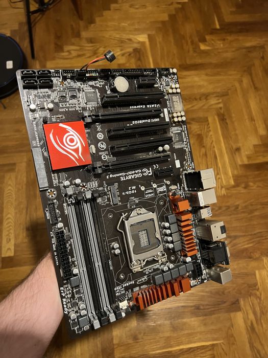 Материнська плата Gigabyte GA-H97-Gaming 3