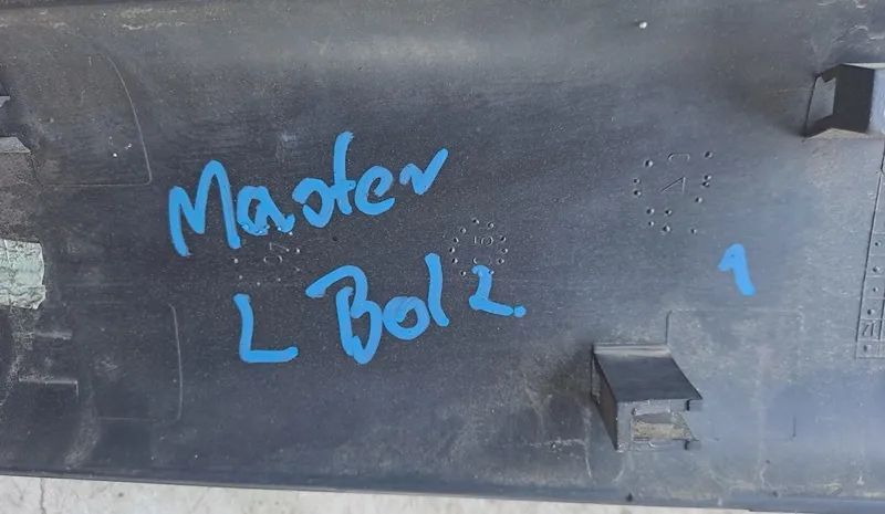 RENAULT MASTER II LIFT 10r LISTWA LEWA BOCZNA 7701692575