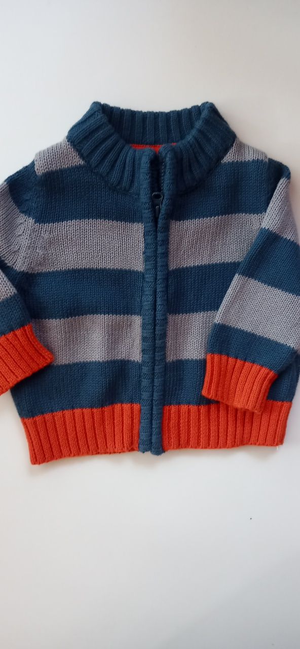 Sweterek dla chłopca 6mc